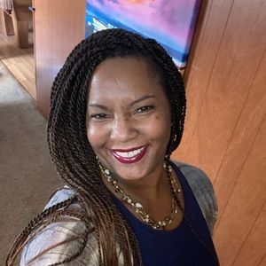 Meet your Posher, Jamie